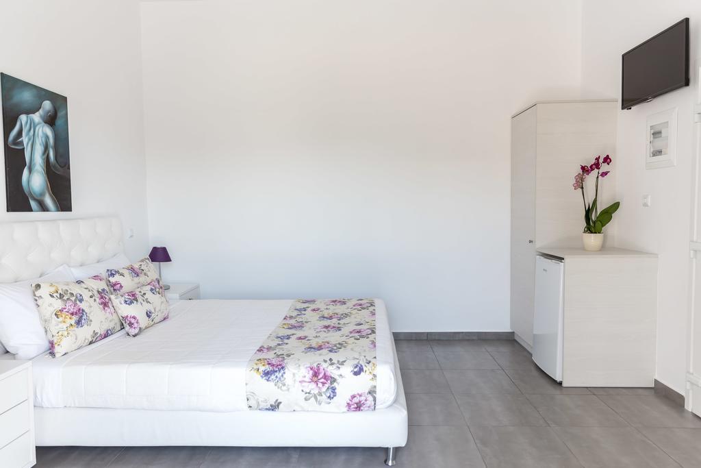 Aigli Villa Fira  Habitación foto